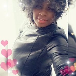 Meet your Posher, Brooks